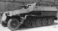 35251, Sd.Kfz. 251/9 Ausf.C Early Type Half-Track, 1/35, AFV Club.