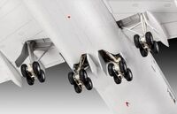 03891 Boeing 747-8I Lufthansa, 1/144, Revell.