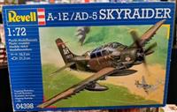 04398, A-1E/AD-5 Skyraider, 1/72, Revell. 04398, A-1E/AD-5 Skyraider, 1/72, Revell.